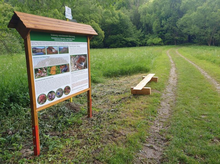 informačná tabuľa